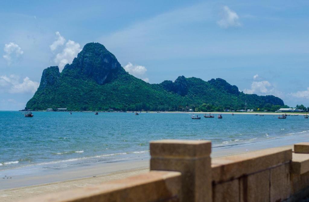De Hostel Prachuap Khiri Khan Buitenkant foto