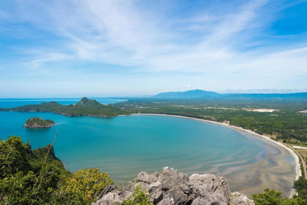 De Hostel Prachuap Khiri Khan Buitenkant foto