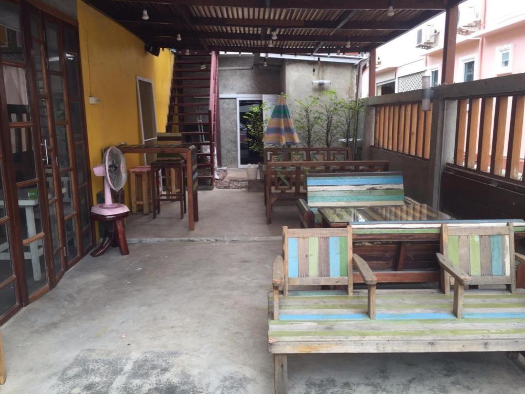 De Hostel Prachuap Khiri Khan Buitenkant foto