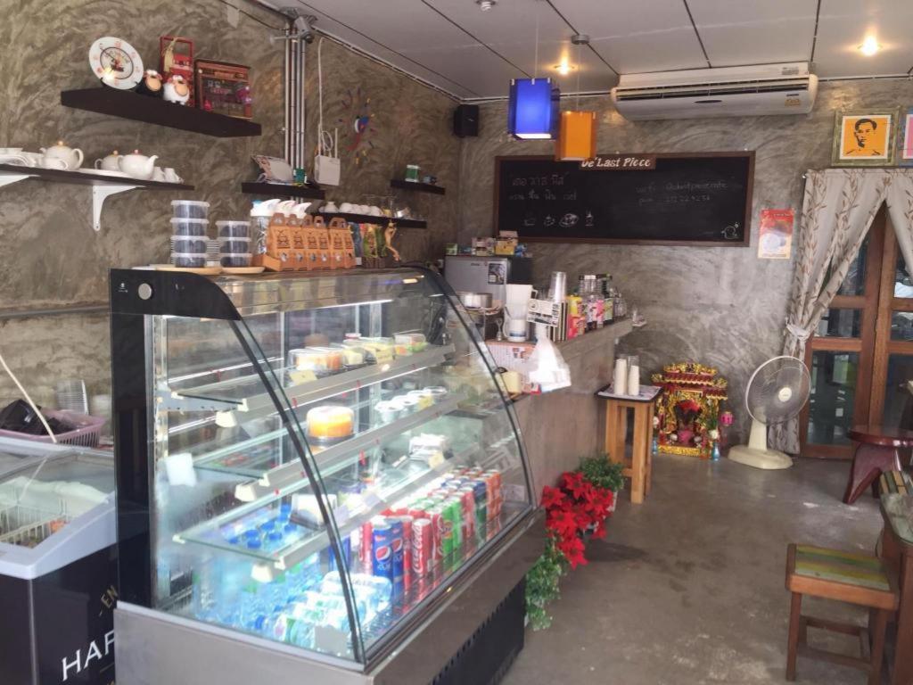 De Hostel Prachuap Khiri Khan Buitenkant foto