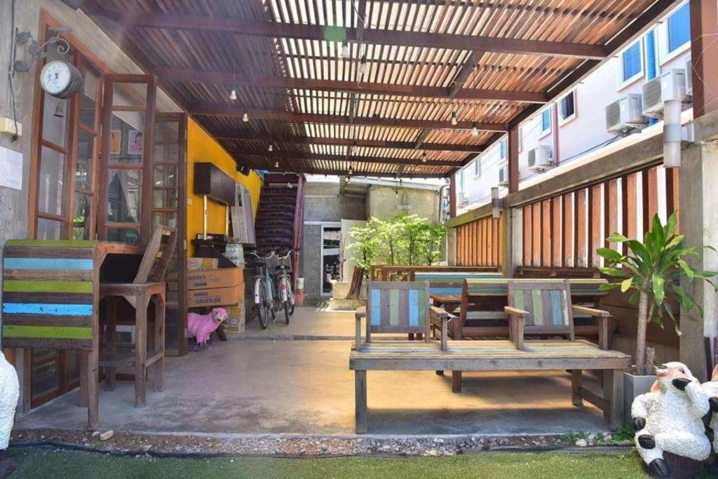 De Hostel Prachuap Khiri Khan Buitenkant foto